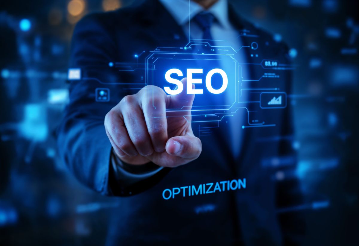 employee-working-marketing-setting image